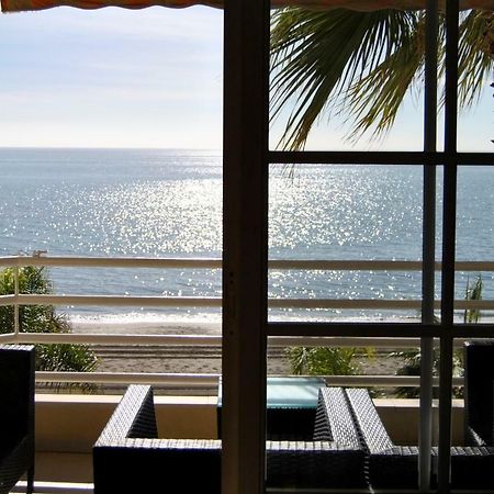 Apartamento Frente Al Mar,Primera Linea Rincón de la Victoria Eksteriør bilde
